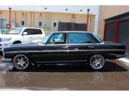 Mercedes-Benz S Class 280S picture