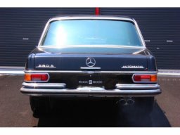 Mercedes-Benz S Class 280S picture