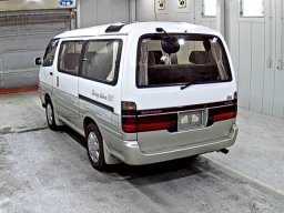 Toyota HIACE LIVING SALOON EX picture