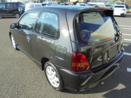 Toyota STARLET GLANZA picture