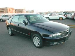 Mitsubishi Diamante XE