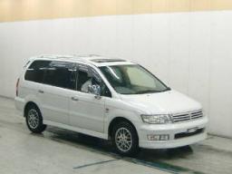 Mitsubishi Chariot Grandis 2.4