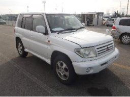 Mitsubishi Pajero IO 