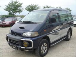 Mitsubishi DELICA SPACE GEAR CHAMONIX