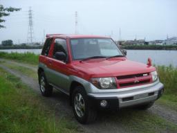 Mitsubishi Pajero IO ZR