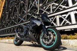 Kawasaki Bike Z1000 picture