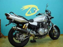 Yamaha XJR400R NAKED picture