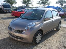 Nissan March 12S