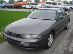 Nissan SKYLINE COUPE