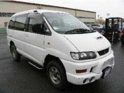 Mitsubishi DELICA SPACE GEAR 