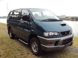 Mitsubishi DELICA SPACE GEAR 