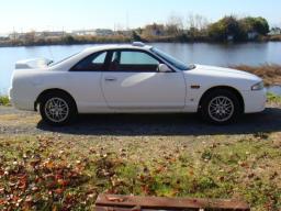 Nissan SKYLINE COUPE 
