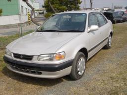 Toyota Corolla XE Saloon