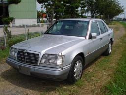 Mercedes-Benz E320 