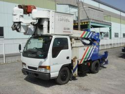 Isuzu ELF 