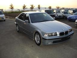 BMW 320i 