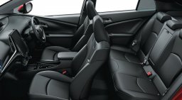 Toyota Prius s picture