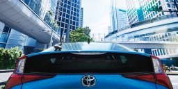 Toyota Prius s picture