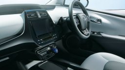 Toyota Prius s picture