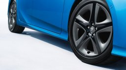 Toyota Prius s picture