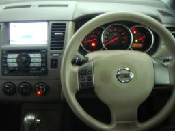 Nissan TIIDA 1500 picture