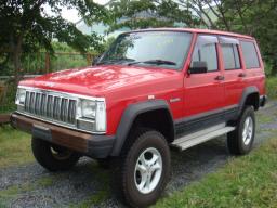 Chrysler Cherokee