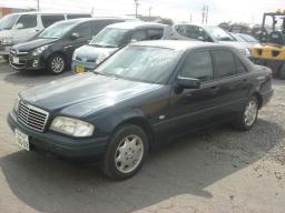 Mercedes-Benz C200 