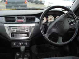 Mitsubishi lancer wagon turbo picture