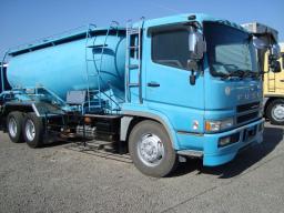 Mitsubishi FUSO tank lorry picture