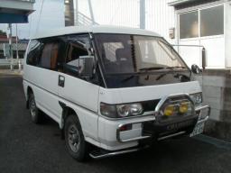Mitsubishi Delica Wagon 