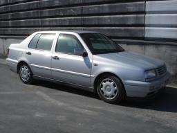 VolksWagen VENTO GLi