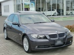 BMW 330i