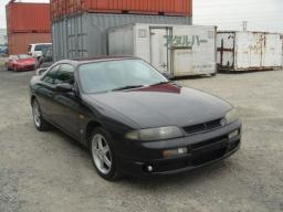 Nissan SKYLINE GTS-4