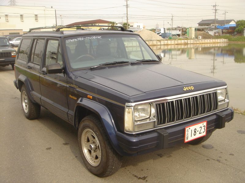 Chrysler Cherokee