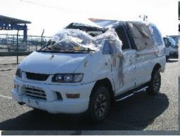 Mitsubishi DELICA SPACE GEAR 