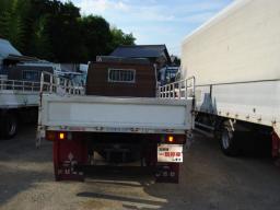 Mitsubishi Canter diesel picture