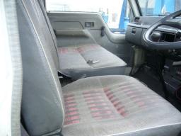 Mitsubishi Canter  picture