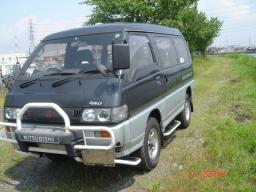 Mitsubishi DELICA STAR WAGON 2.5DT