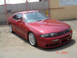 Nissan SKYLINE GTS25T TYPE M