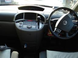 Nissan PRESAGE 2.5 picture