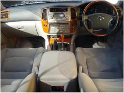 Toyota Land Cruiser VX Limited picture