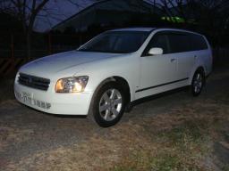 Nissan STAGEA 250RS