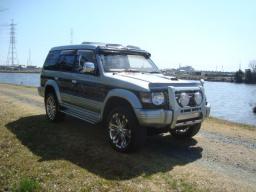 Mitsubishi PAJERO WIDE EXCEED