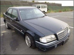 Mercedes-Benz C220 