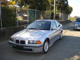 BMW 320i 