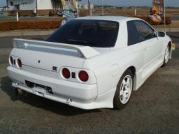Nissan SKYLINE GT-R BNR32 picture