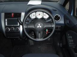 Mitsubishi COLT E picture