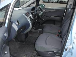 Mitsubishi COLT E picture