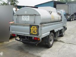 Nissan Atlas TANKER picture