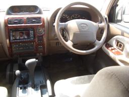 Toyota LAND CRUISER PRADO TZ 4WD picture